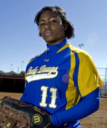 Shabanese Brown joins Dillard softball team